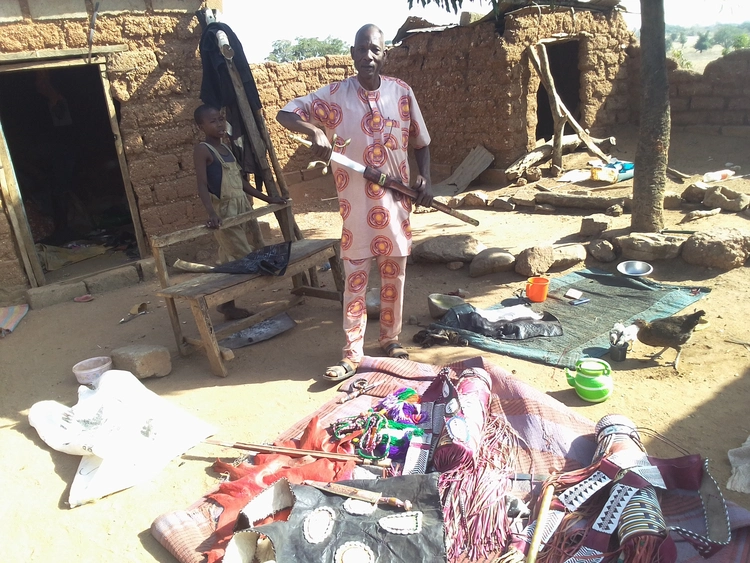 les élements de la danse traditionnelle Jimi